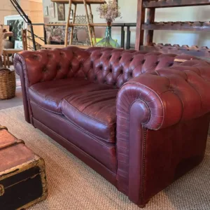 SOFÁ CHESTER ROJO VINO